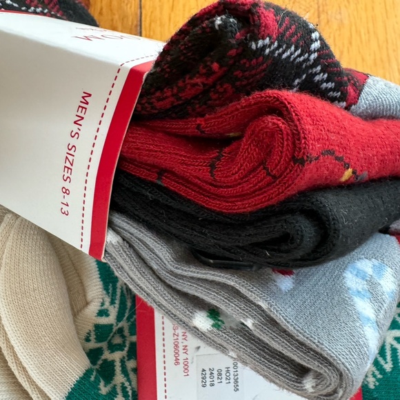 NWT MACYS 8 pairs Christmas Holiday Socks CLUB ROOM MENS Sz L 8 - 12 NEW IN PKG - Picture 6 of 6